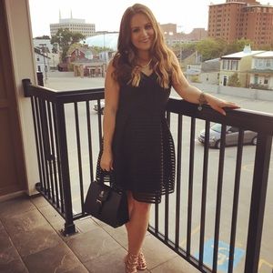 Meet your Posher, Carissa